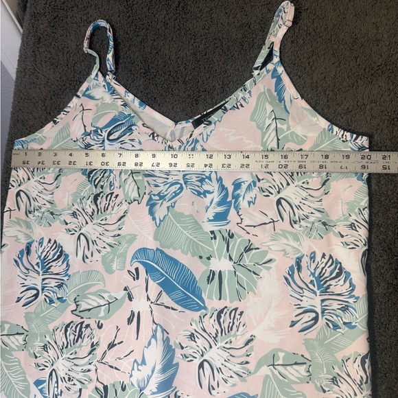 Floral Print Women's Top - Picture 3 of 4